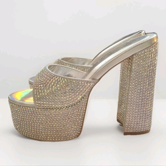 Olivia Ferguson Crystal‎ Platform Heels 7/7.5 - Picture 7 of 12